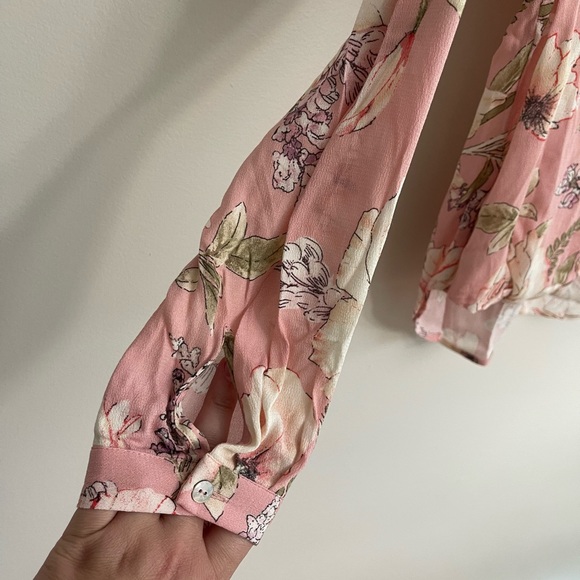 NWT Pale Sky Pink Floral Blouse Size XS - Picture 3 of 8
